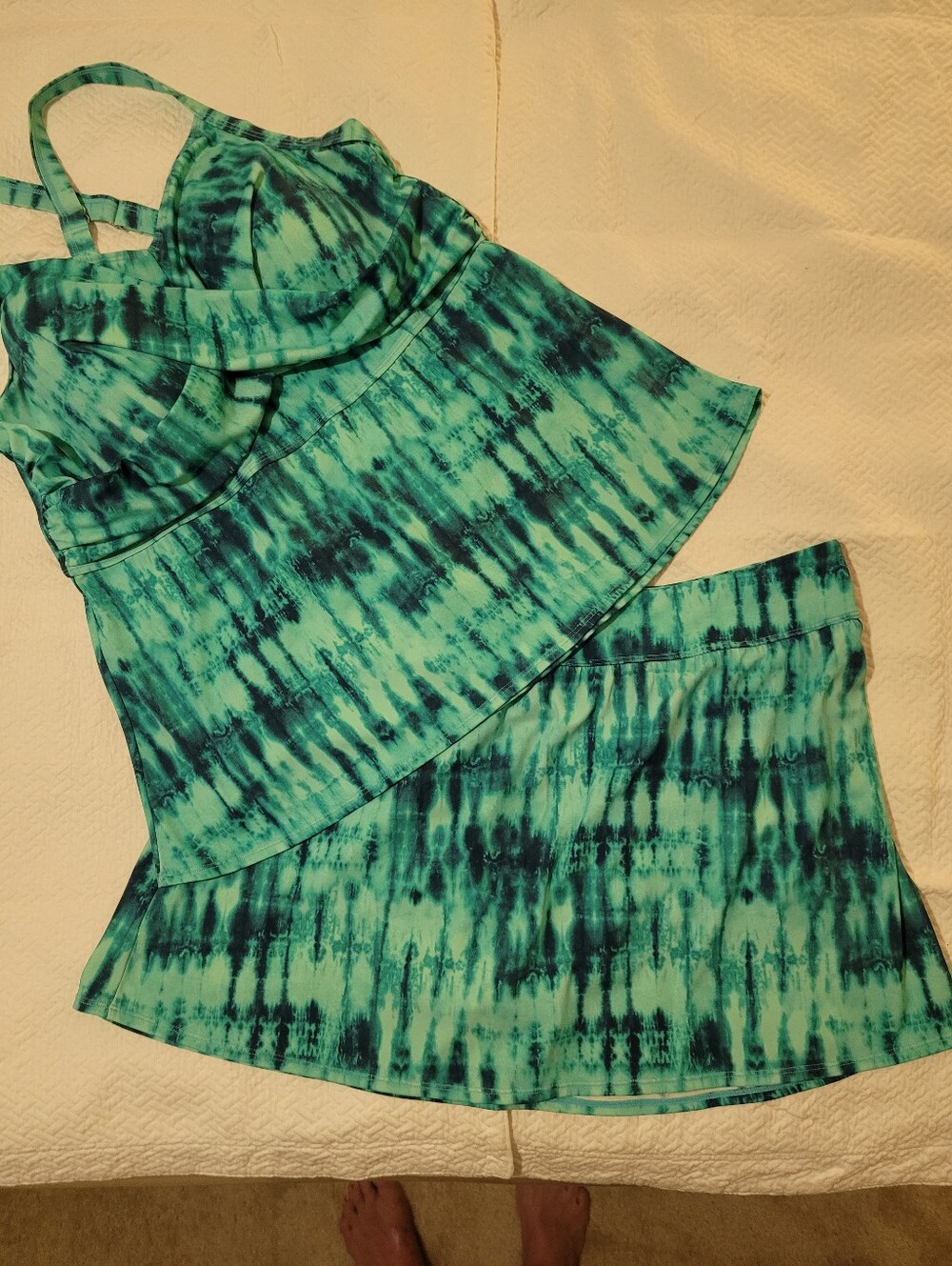 d & co. Women's Turquoise & Teal Tie-Dye Swim Tankini Top & Bottom, 18W, D & Co.